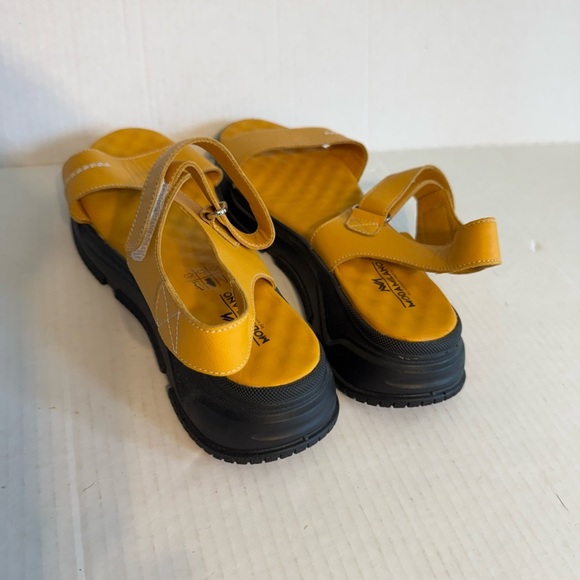 Moda Milano Black Yellow Leather Strappy Sandals Womens 40 Summer Casual Beach - Picture 5 of 8
